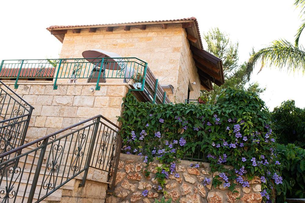 Erella'S Villa Rosh Pinna Exteriör bild